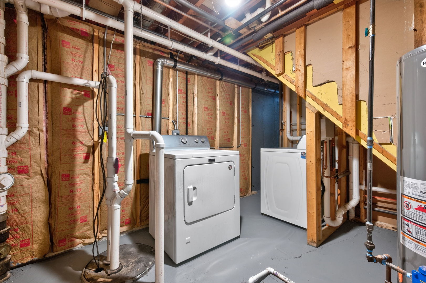 415 Alma Terrace Cary, IL 60013 - Photo 20 of 23 a utility room with dryer and washer