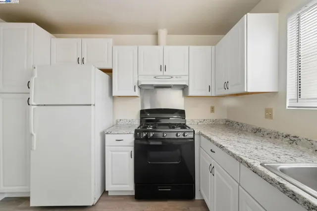 $210,000 | 355 Parkview Terrace, Unit D1, Vallejo, CA 94589