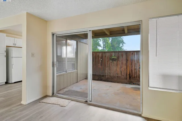 $210,000 | 355 Parkview Terrace, Unit D1, Vallejo, CA 94589