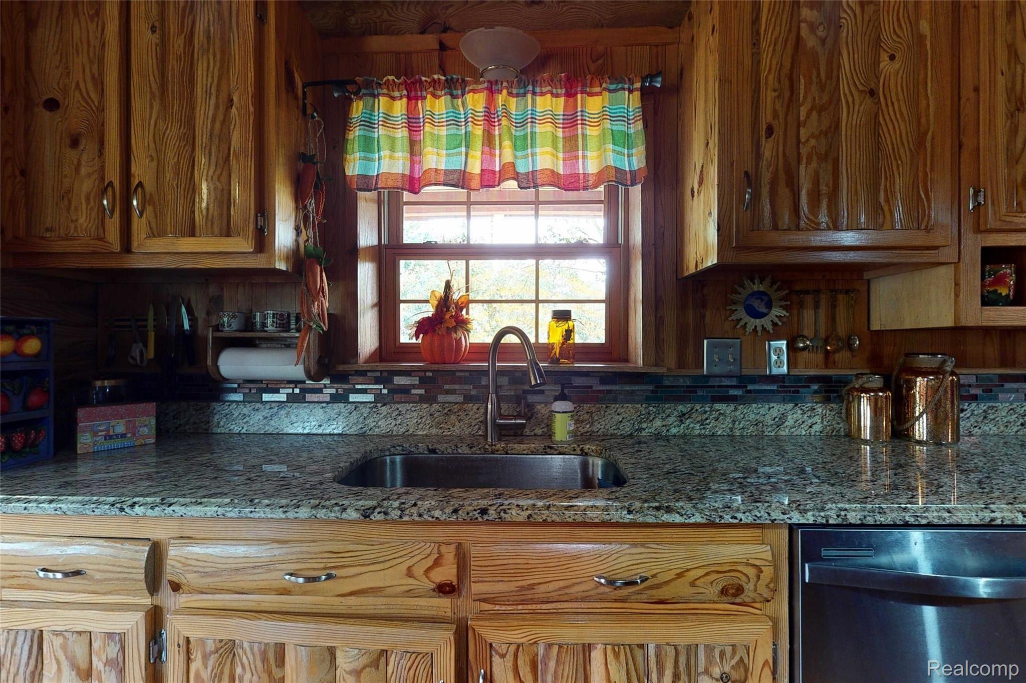 10118 Coldwater Road Flushing, MI 48433 - Photo 32 of 62 10118-Coldwater-Rd-32 Kitchen.jpg