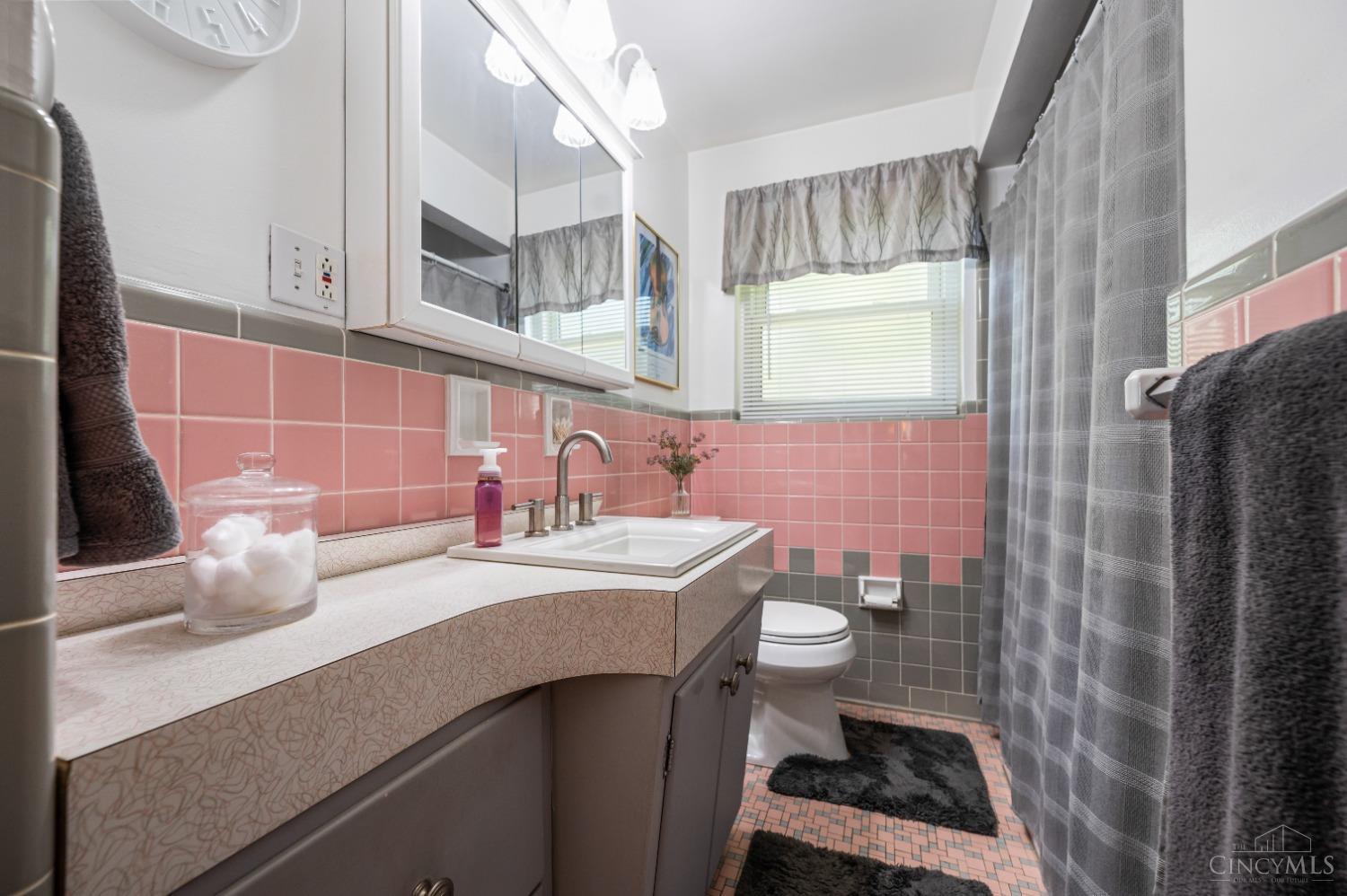 2291 Adams Road Cincinnati, OH 45231 - Photo 24 of 43 Gallery Image 24
