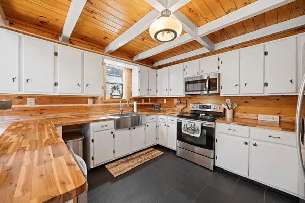 $335,000 | 325 Evening Shadow Lane, Jasper, TN 37347