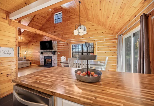 $335,000 | 325 Evening Shadow Lane, Jasper, TN 37347