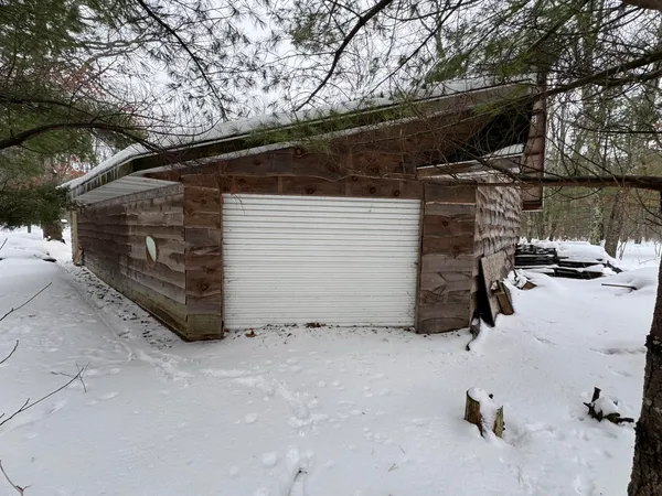 $295,000 | 2772 Skidmore Road, Brethren, MI 49619