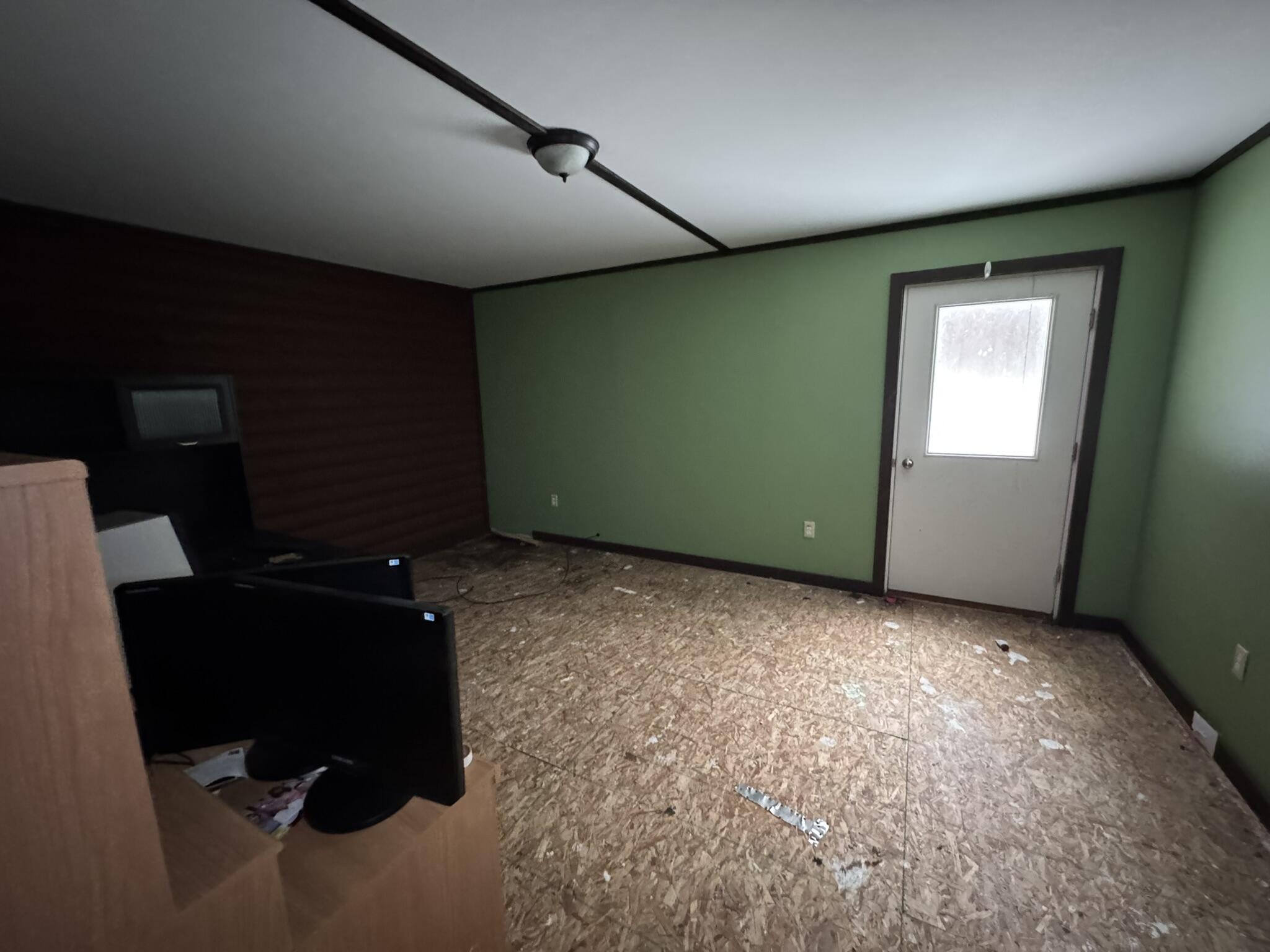 2772 Skidmore Road Brethren, MI 49619 - Photo 10 of 22 IMG_2202