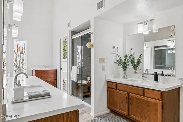 $435,000 | 12802 South 40th Place, Phoenix, AZ 85044