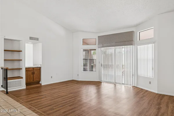 $435,000 | 12802 South 40th Place, Phoenix, AZ 85044