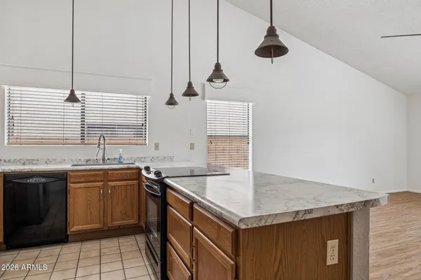 $435,000 | 12802 South 40th Place, Phoenix, AZ 85044