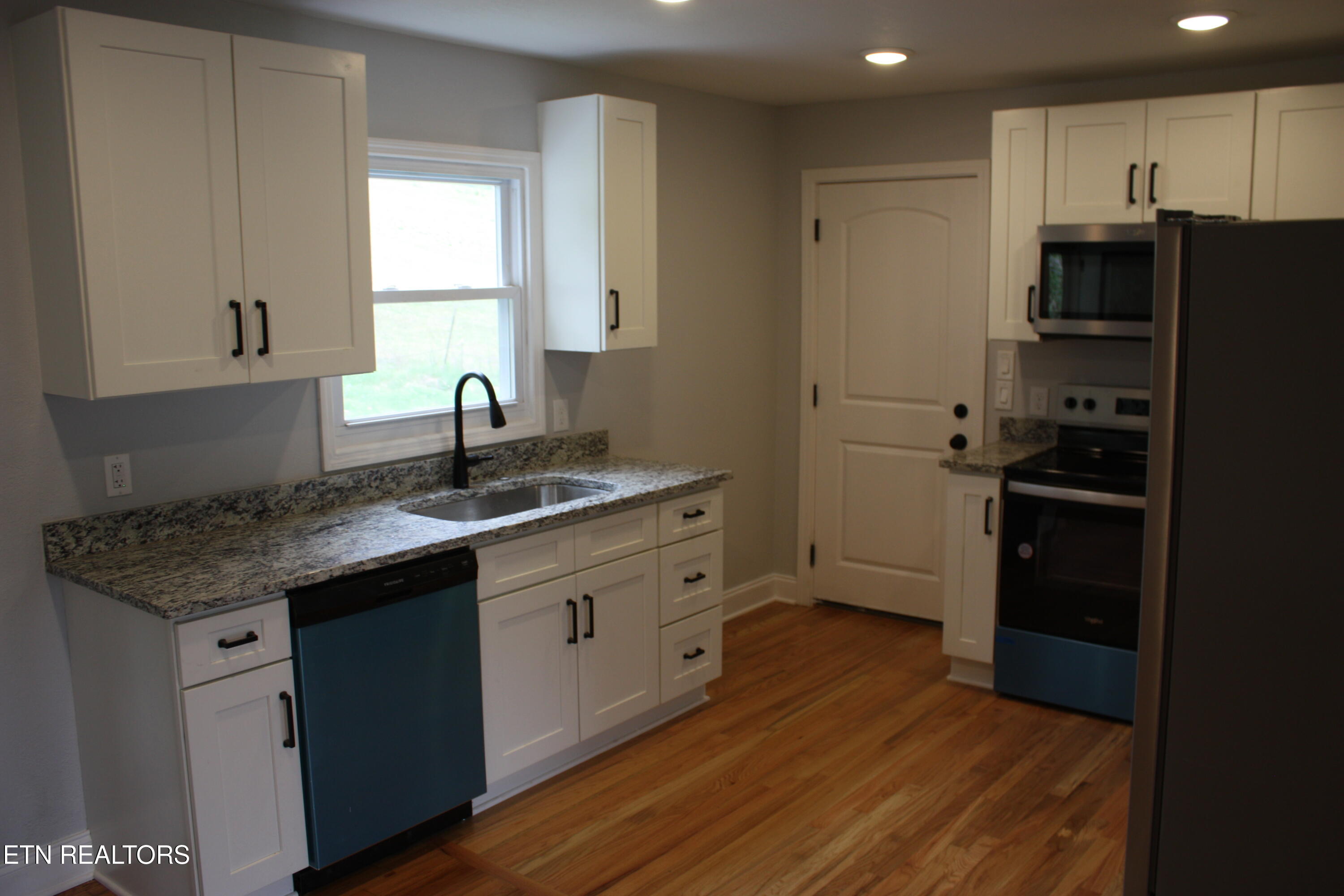2317 Southside Road Knoxville, TN 37920 - Photo 21 of 32 IMG_2855