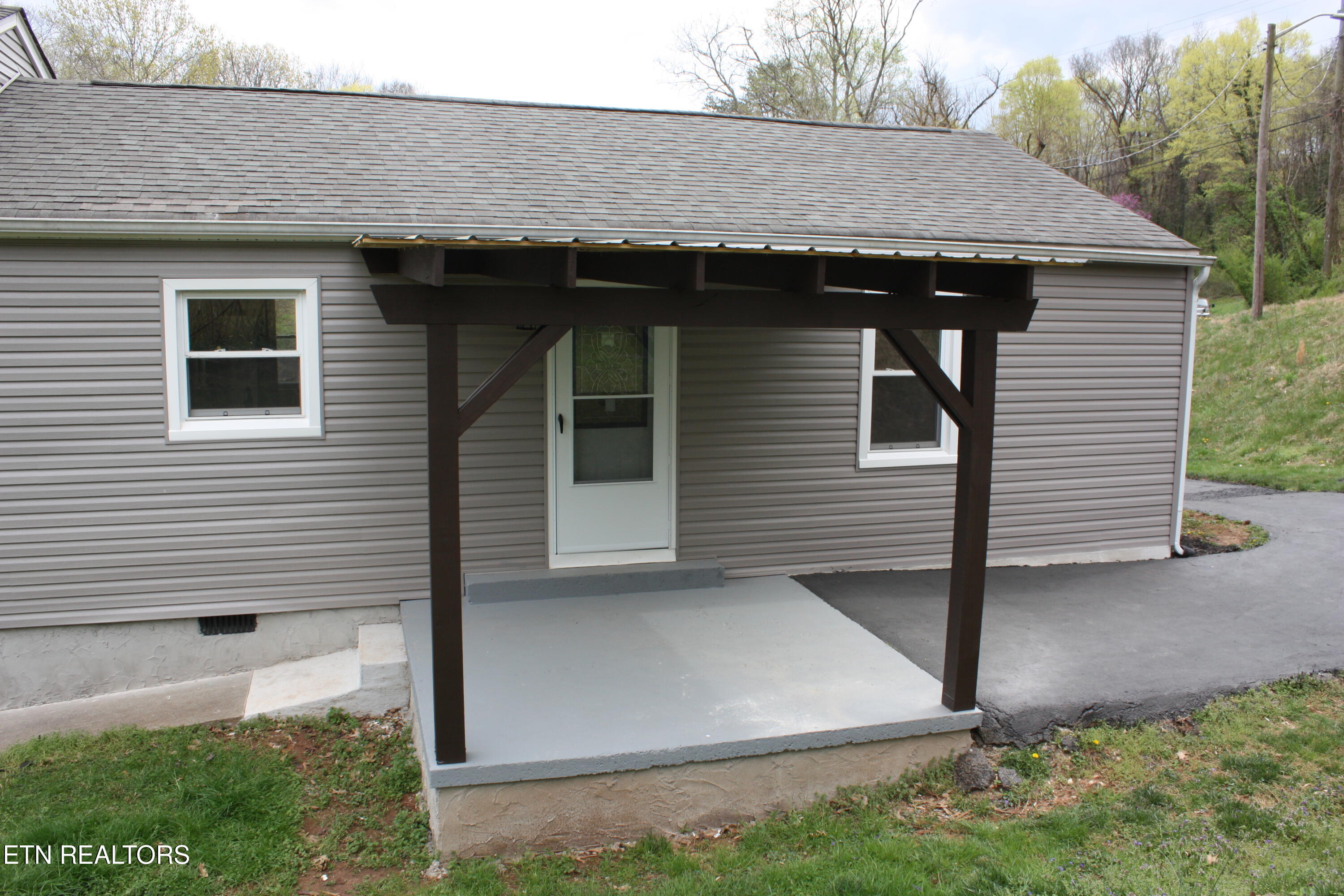 2317 Southside Road Knoxville, TN 37920 - Photo 8 of 32 IMG_2874