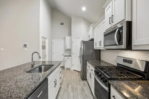 $2,700 | 1200 Starling Street, Northlake, TX 76247