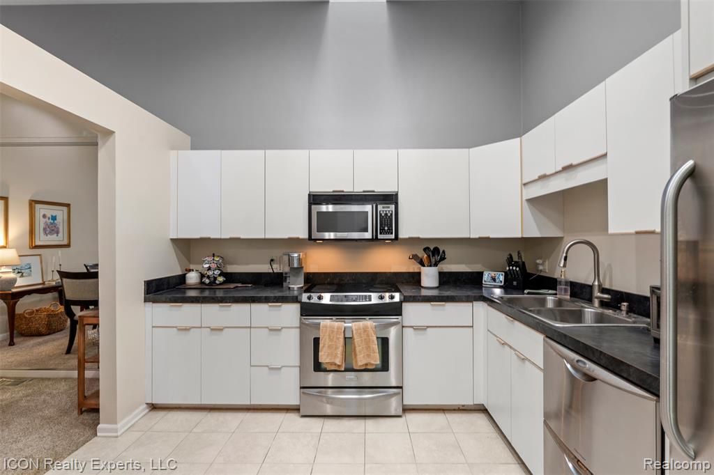 7208 Green Farm Road, Unit 154 West Bloomfield, MI 48322 - Photo 13 of 30 Gallery Image 13