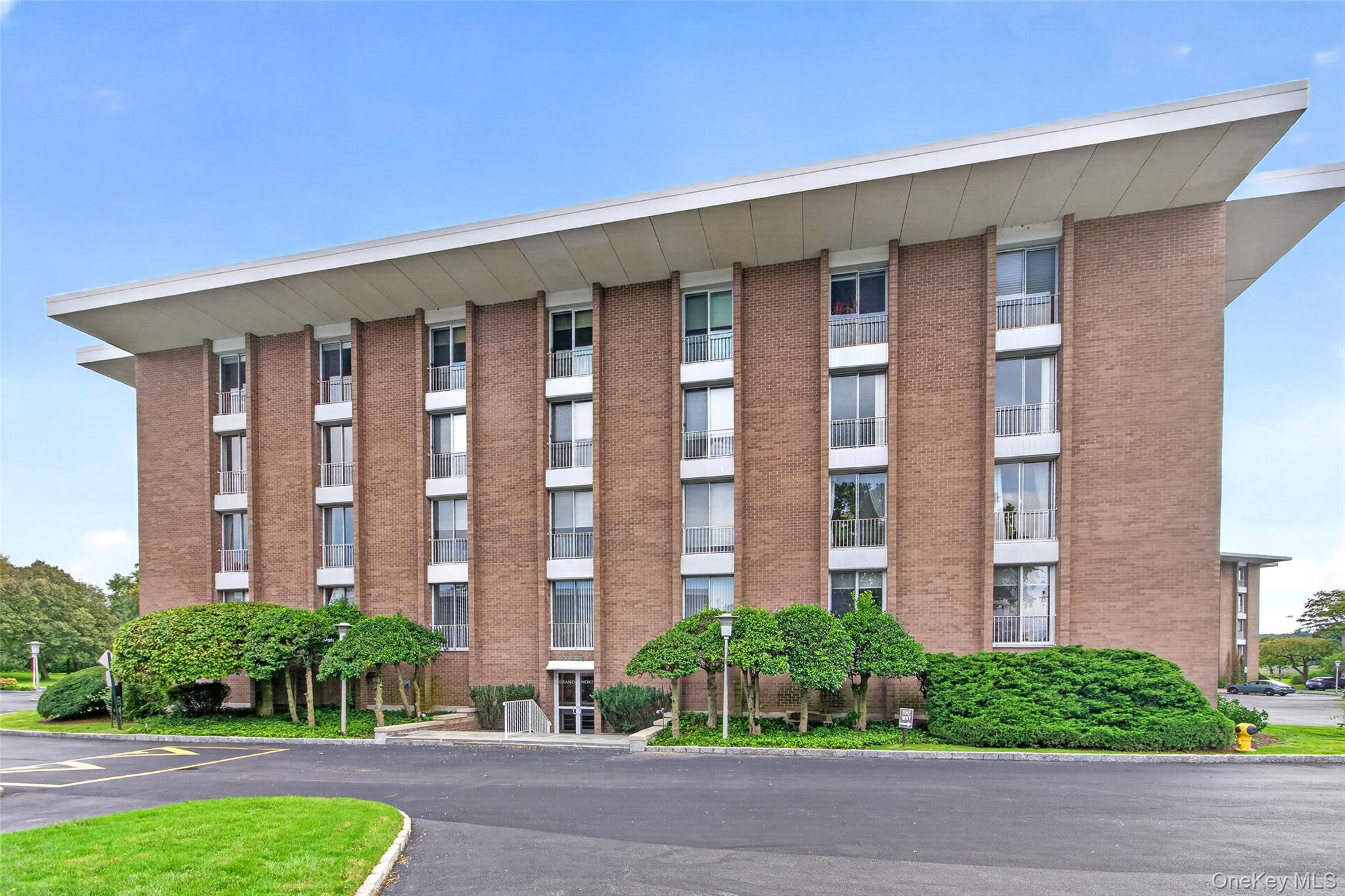 720 Milton Road, Unit N3D Rye, NY 10580 - Photo 2 of 32 Gallery Image 2