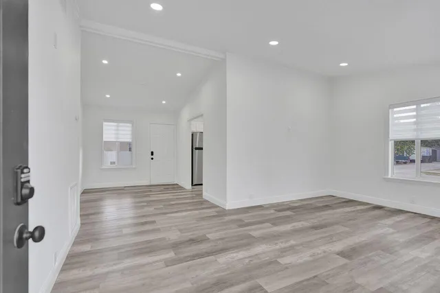 $4,150 | 229 Southwest 1st Avenue, Delray Beach, FL 33444