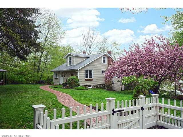 111 Middle Road Guilford, CT 06437 - Photo 1 of 1 Exterior Front.