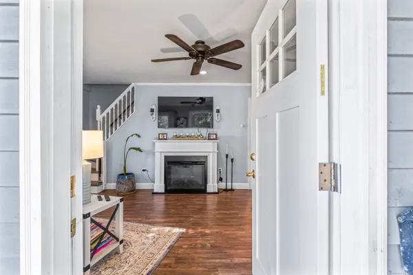 a view of an entryway and livingroom