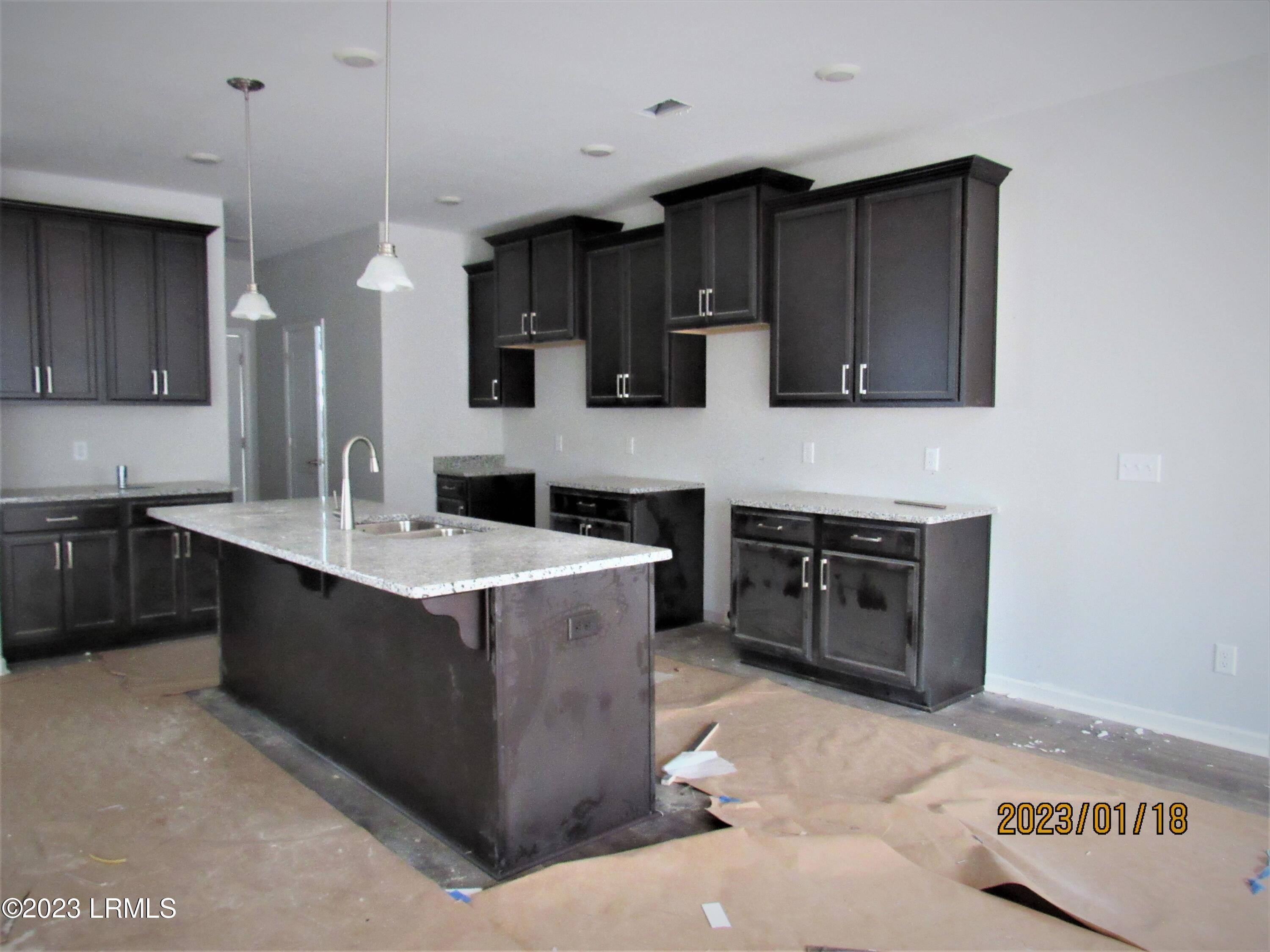 268 Sawmill Road Hardeeville, SC 29927 - Photo 6 of 7 kitchen