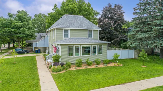 $359,900 | 701 3rd Street West, Northfield, MN 55057