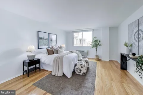 $424,900 | 1325 18th Street Northwest, Unit 1009, Washington, DC 20036