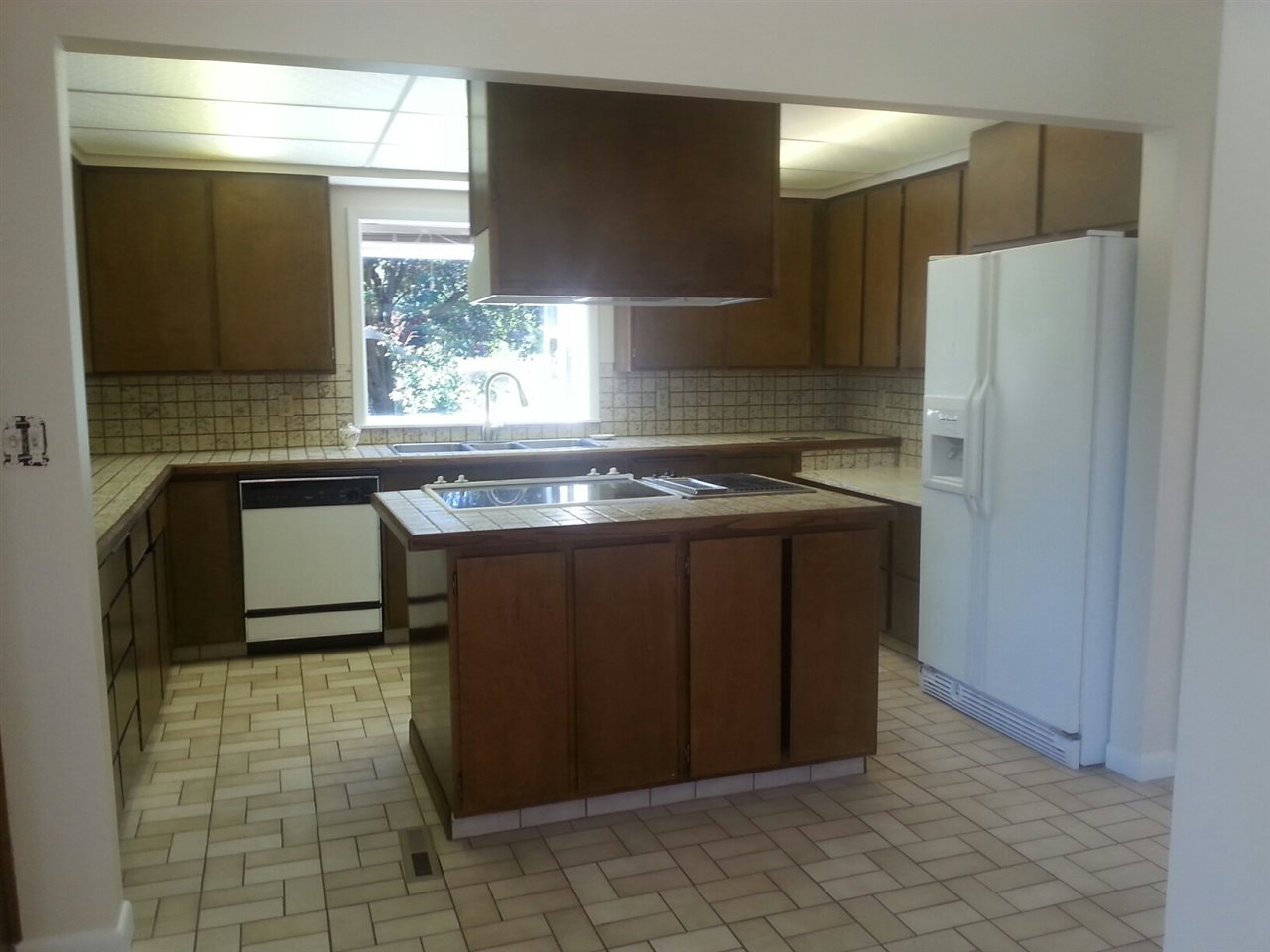 1215 North Herald Road Spokane Valley, WA 99206 - Photo 2 of 9