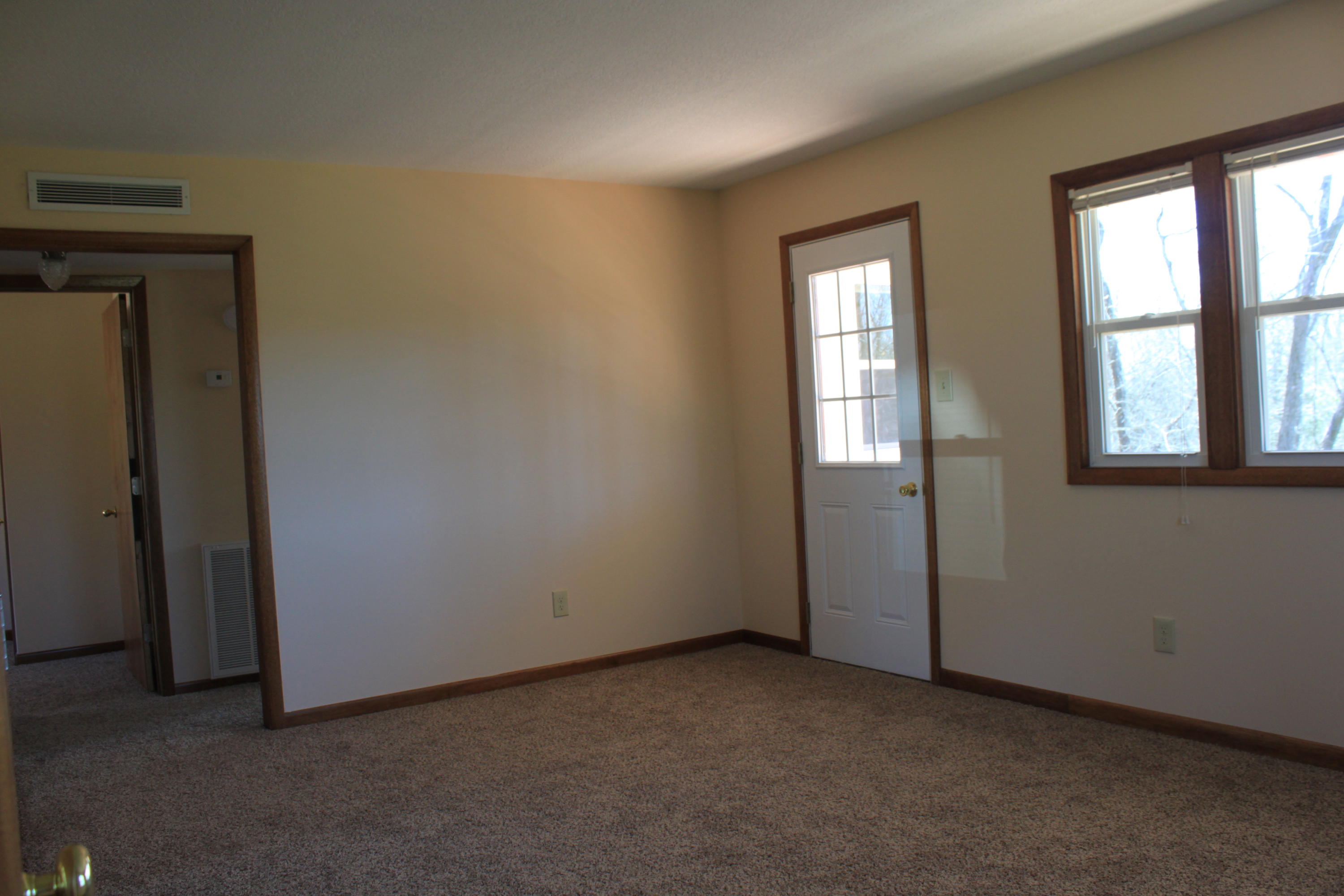 331 West Outer Drive Oak Ridge, TN 37830 - Photo 3 of 26 Door to Covered Deck