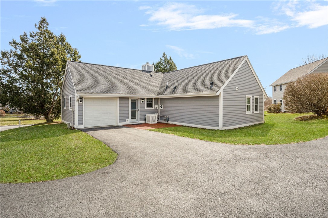 318 Corey Lane, Unit 318 Middletown, RI 02842 - Photo 30 of 31