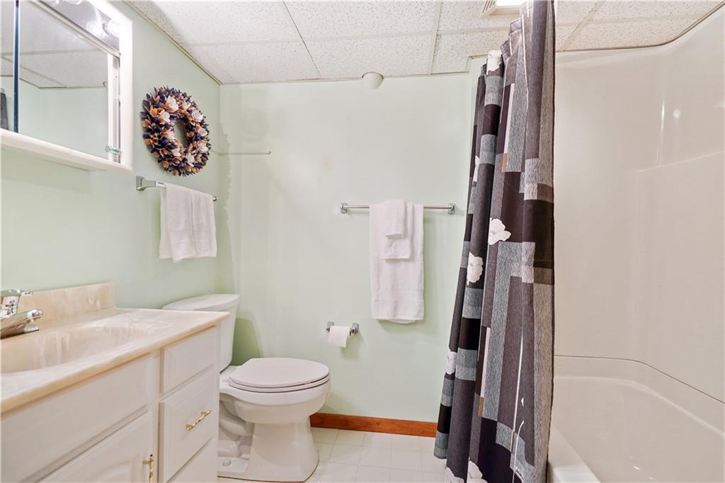 195 Shafer Road Coraopolis, PA 15108 - Photo 19 of 25 Lower level full bath