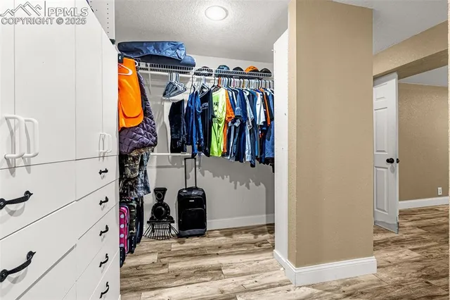 $289,500 | 3940 Hollybrook Lane, Pueblo, CO 81005