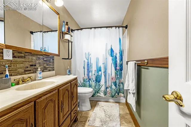 $289,500 | 3940 Hollybrook Lane, Pueblo, CO 81005