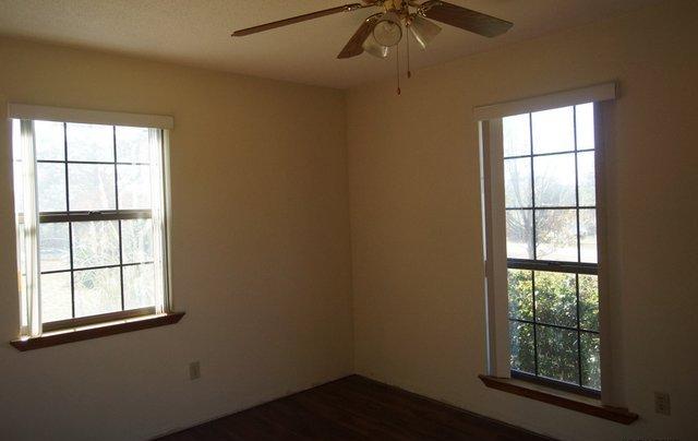 505 Ridge Lake Road Crestview, FL 32536 - Photo 10 of 18 an empty room with a window
