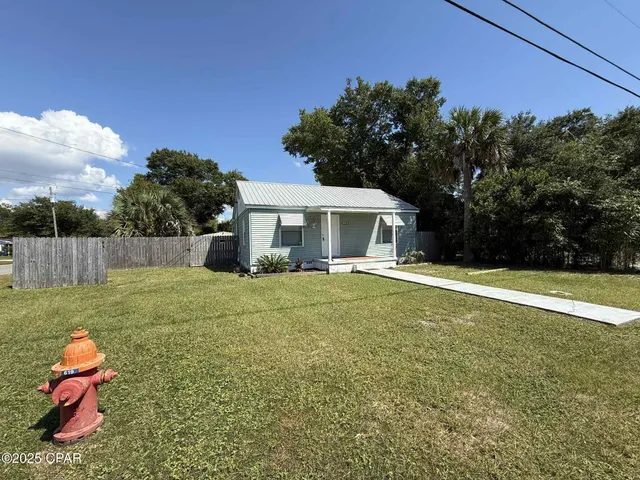 $1,250 | 1118 Fairland Avenue, Panama City, FL 32401