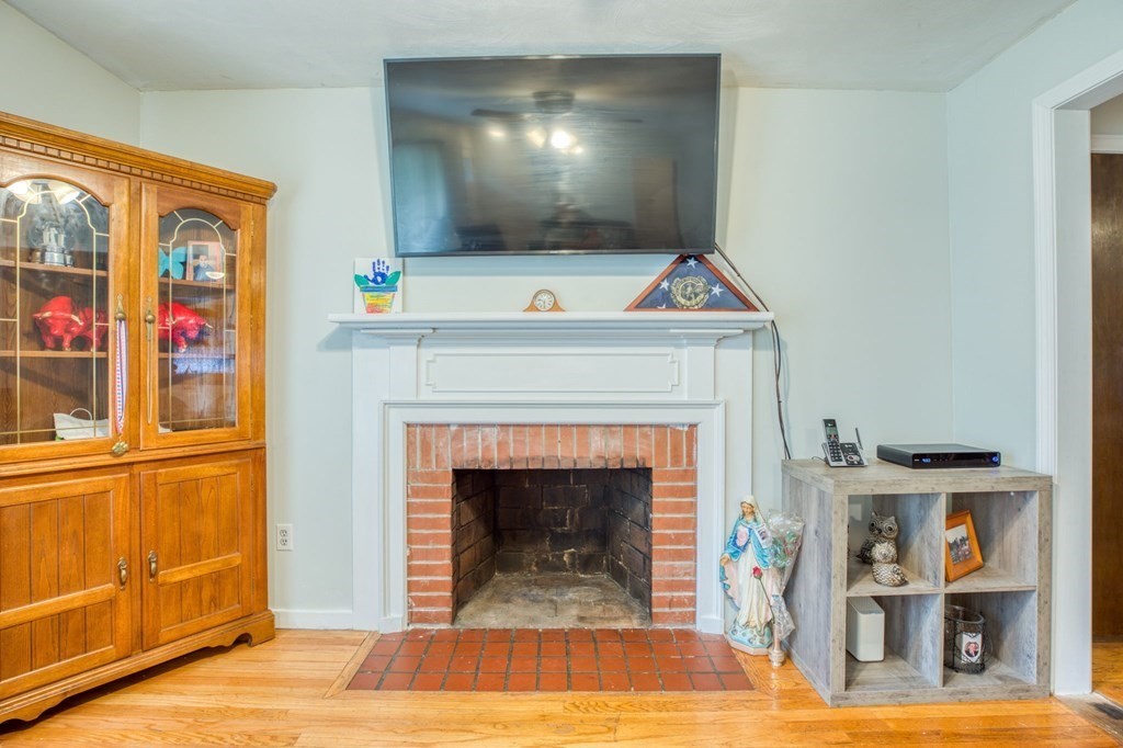 186 Harwich Road West Springfield, MA 01089 - Photo 15 of 27 Gallery Image 15