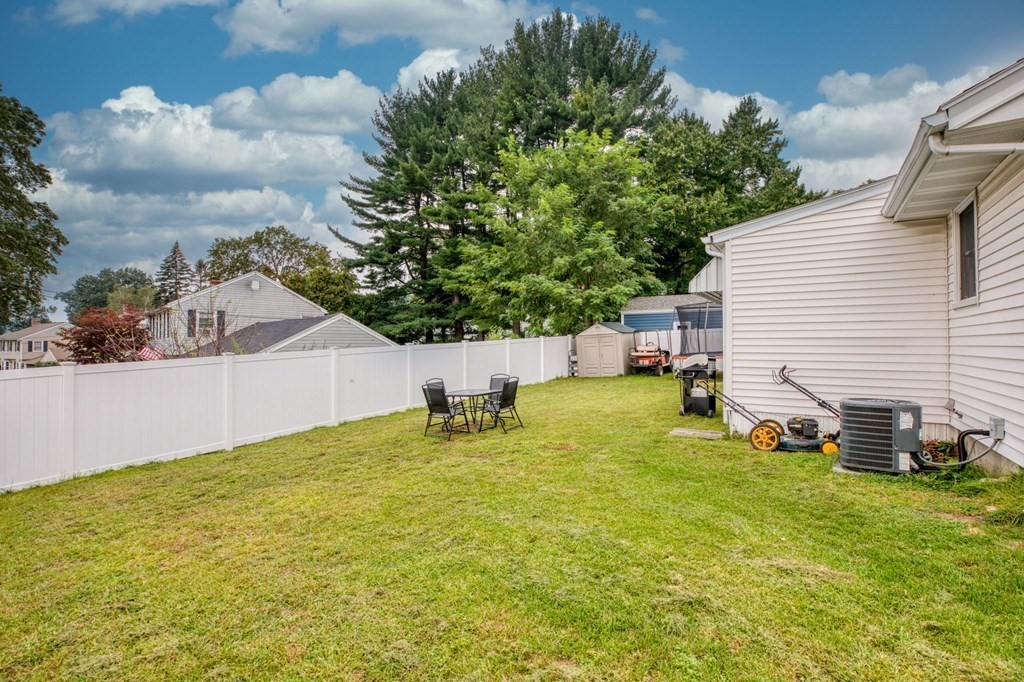 186 Harwich Road West Springfield, MA 01089 - Photo 23 of 27 Gallery Image 23