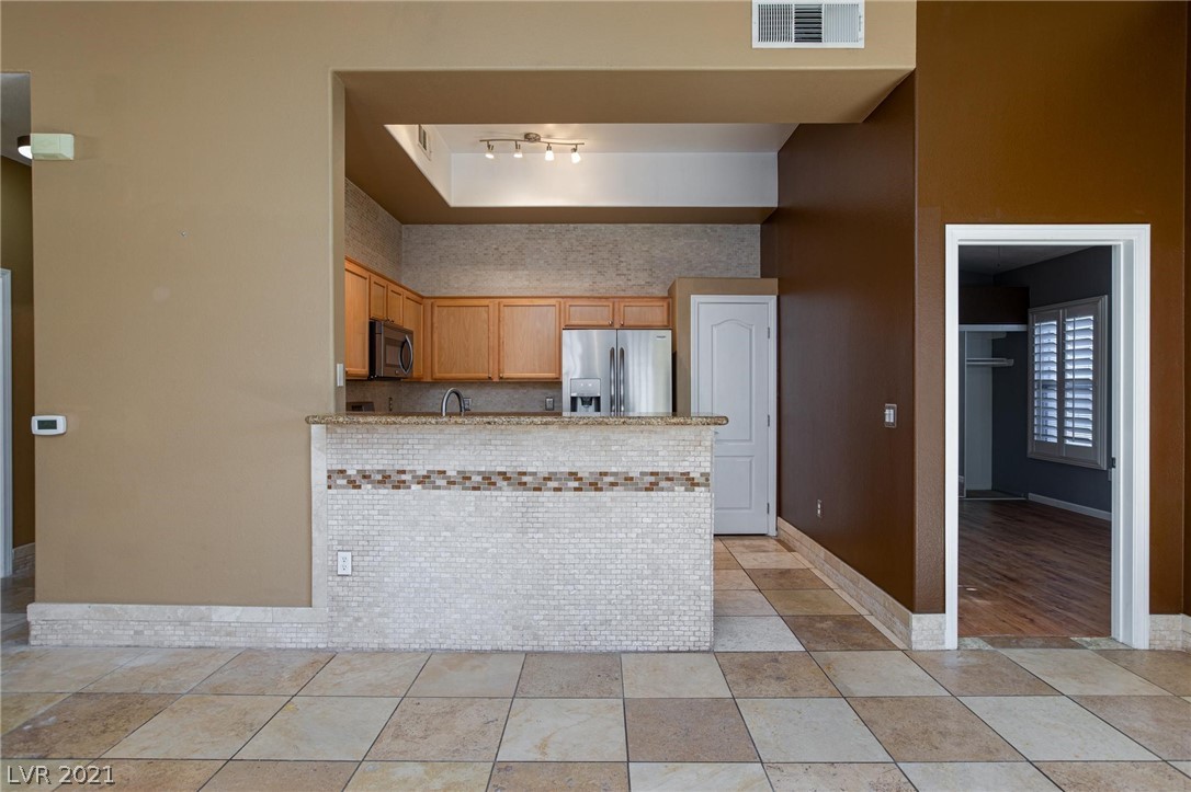 3545 Cactus Shadow Street, Unit 203 Las Vegas, NV 89129 - Photo 7 of 48
