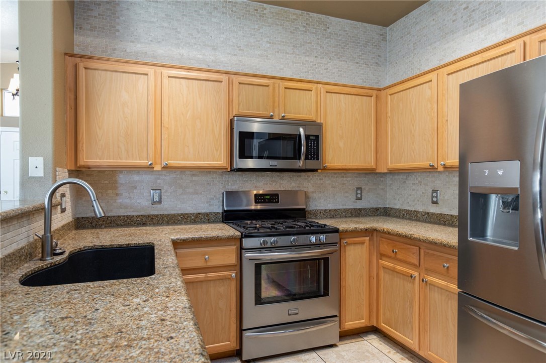 3545 Cactus Shadow Street, Unit 203 Las Vegas, NV 89129 - Photo 10 of 48