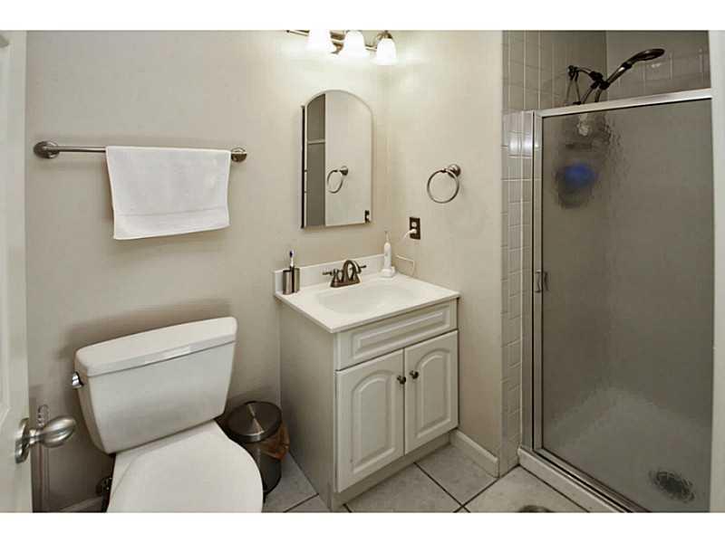 7228 Eagle Road Indianapolis, IN 46278 - Photo 4 of 24 Gallery Image 4