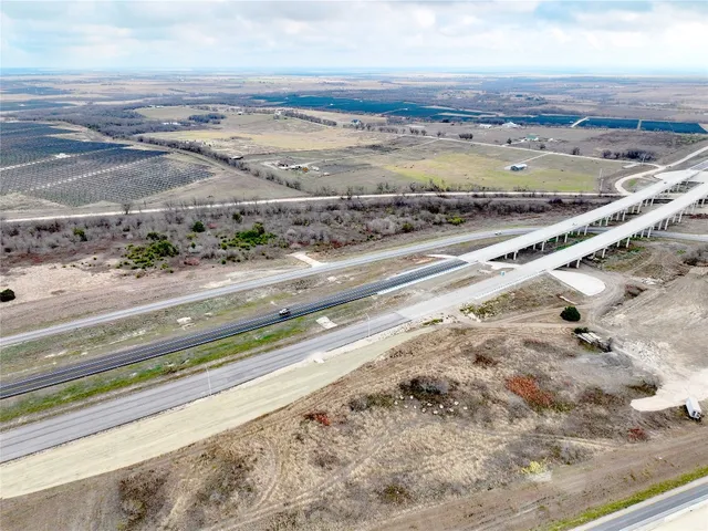 $200,000 | 190 East St Rogers Tx 76569, Rogers, TX 76569