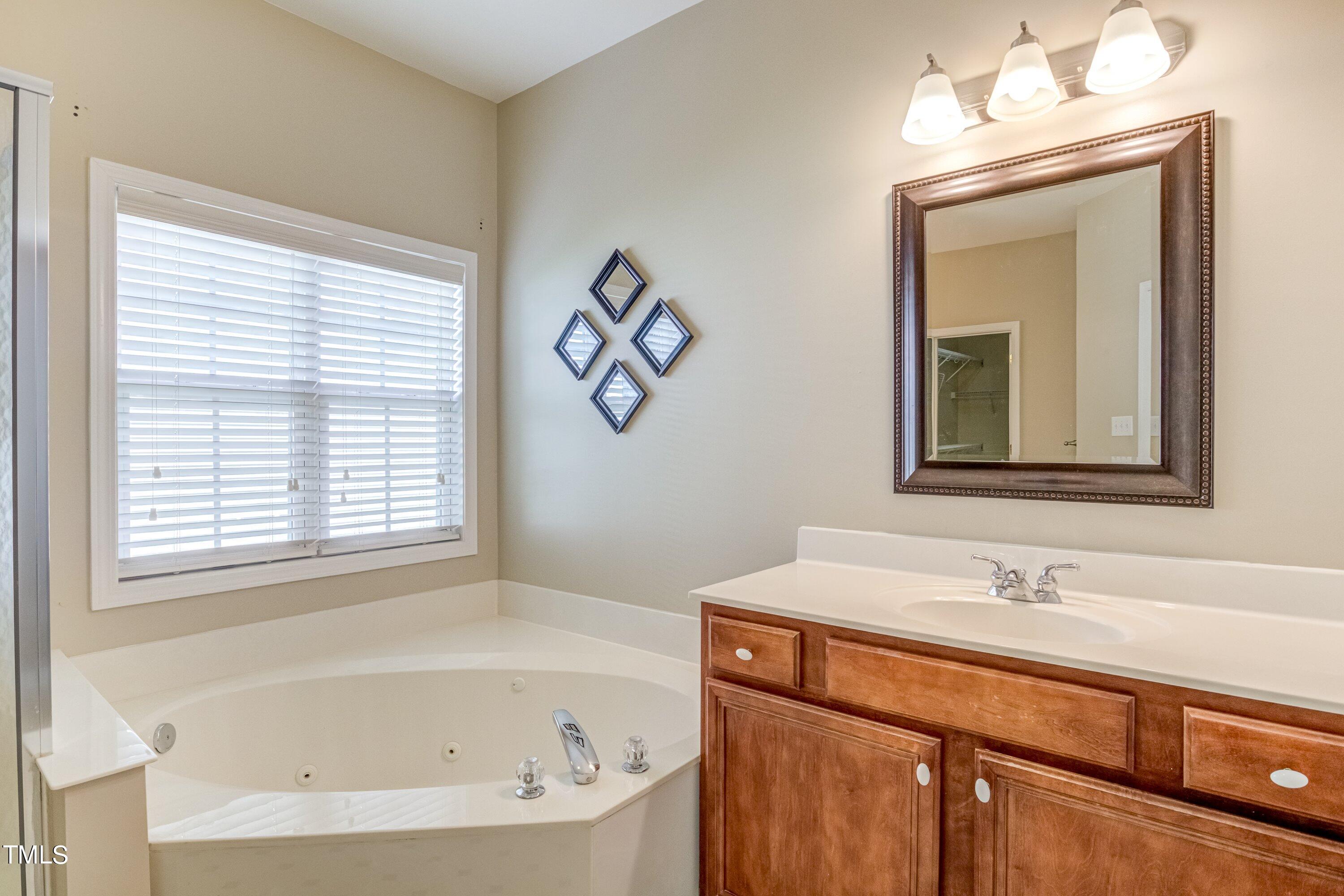 104 Beckford Road Cary, NC 27518 - Photo 22 of 52 40-104-Beckford-46