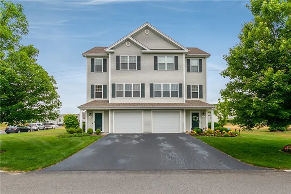 $500,000 | 27 Streamview Drive, Unit 27, Cumberland, RI 02864