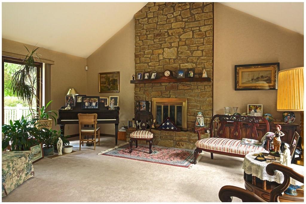 940 Rocky Ford Road Columbus, IN 47203 - Photo 16 of 45 Gallery Image 16