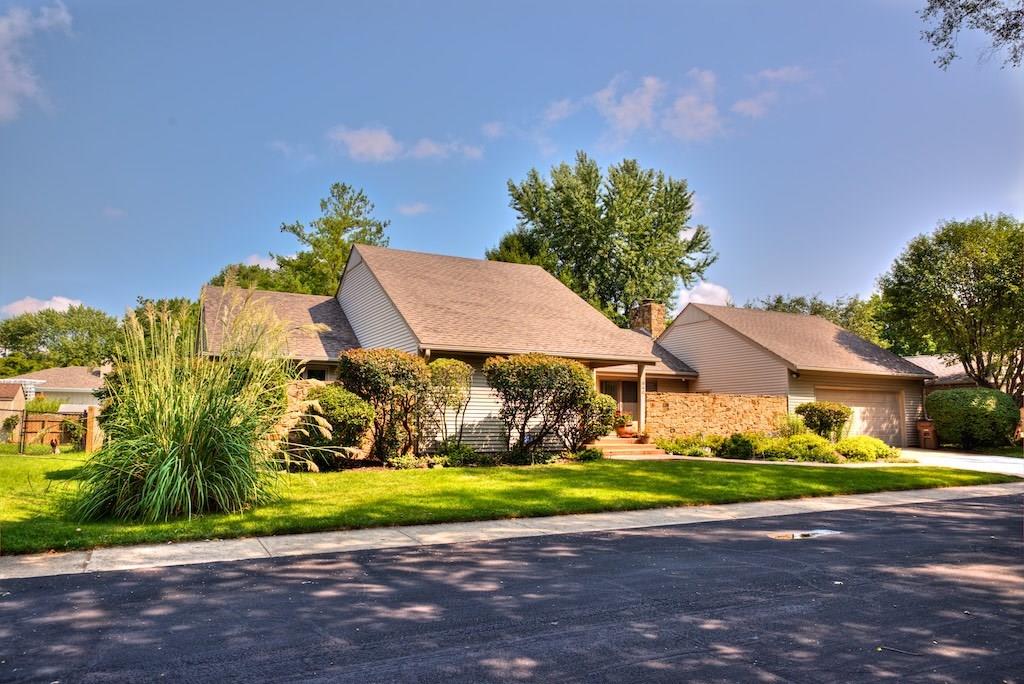 940 Rocky Ford Road Columbus, IN 47203 - Photo 4 of 45 Gallery Image 4