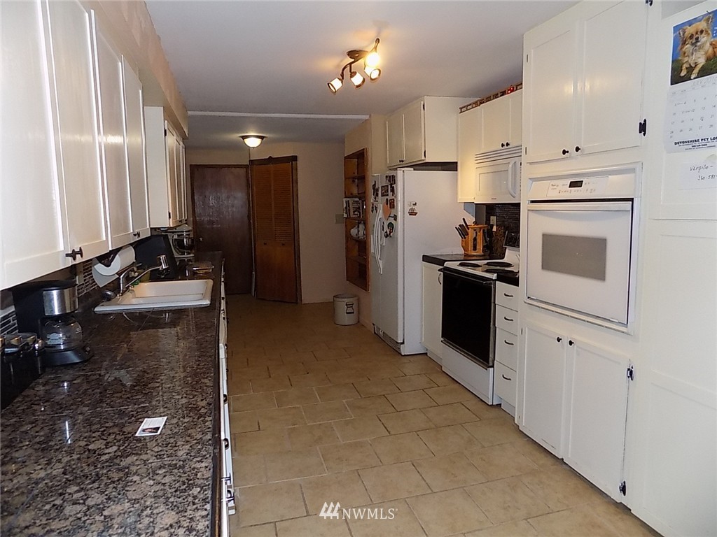 910 Clarke Road Aberdeen, WA 98520 - Photo 6 of 24 Gallery Image 6