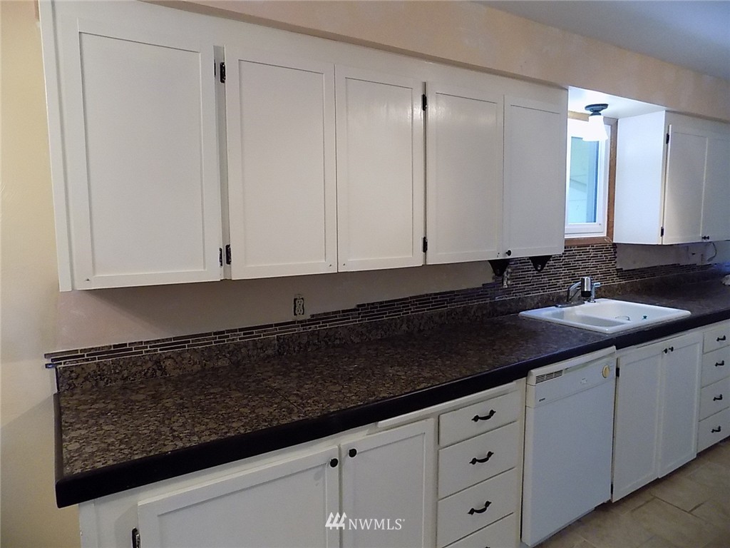 910 Clarke Road Aberdeen, WA 98520 - Photo 7 of 24 Gallery Image 7