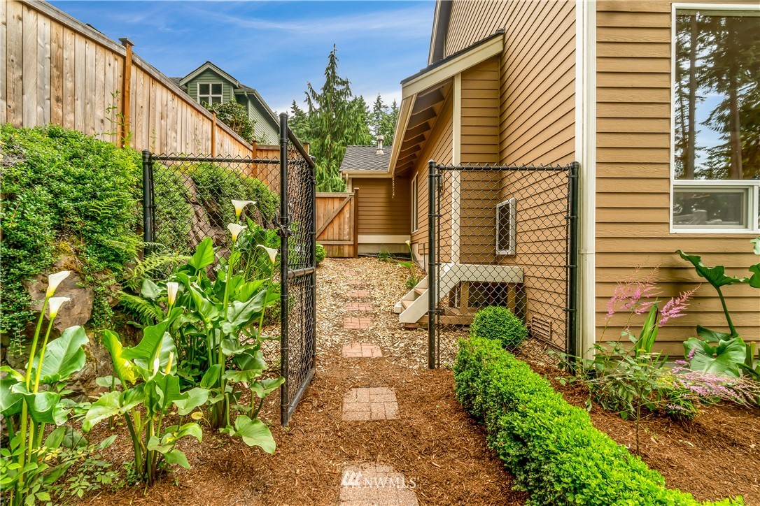21518 30th Avenue Southeast Bothell, WA 98021 - Photo 40 of 40 a view of a back yard of the house