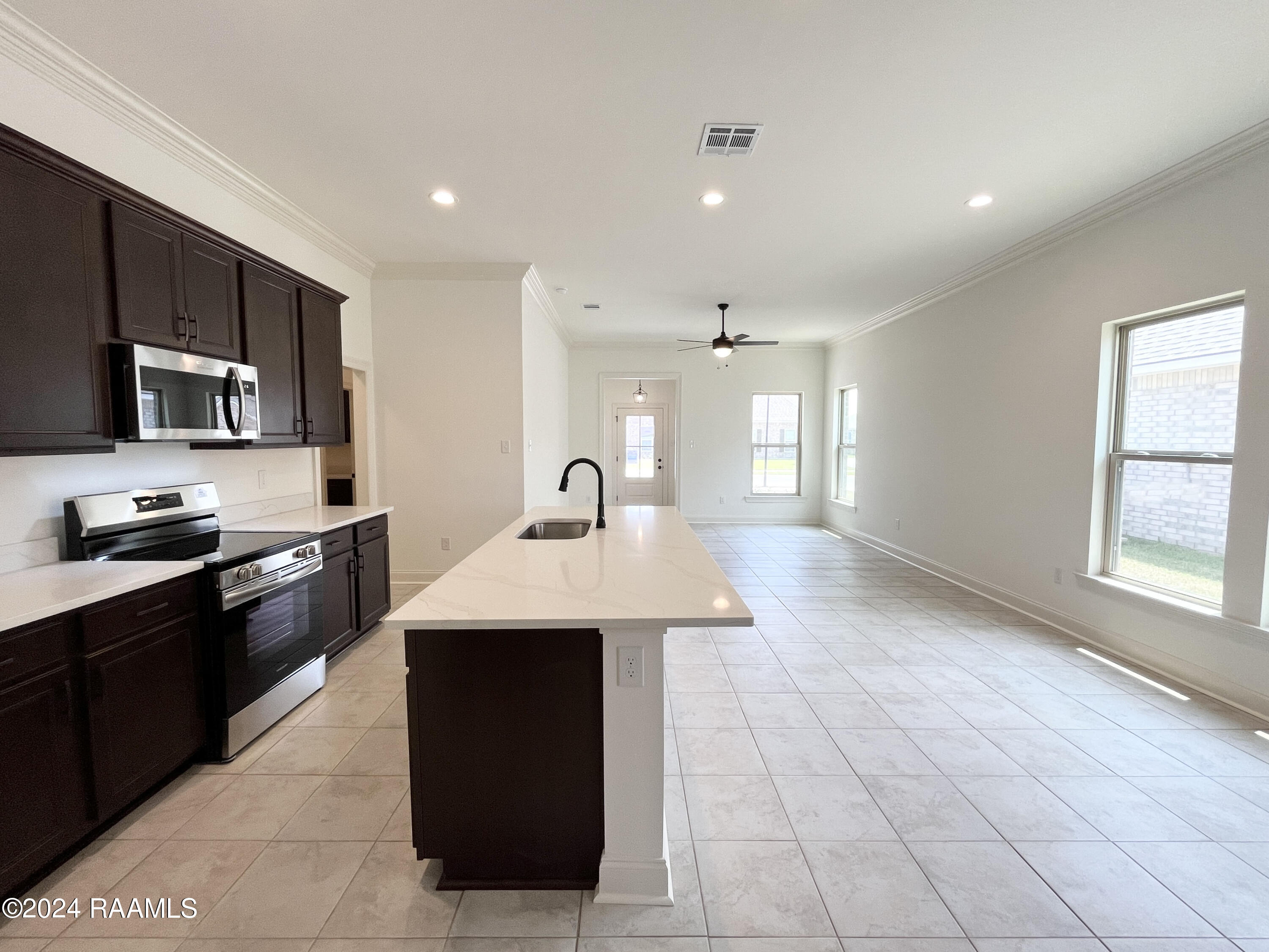 113 Ridley Lane Youngsville, LA 70592 - Photo 3 of 13 Gallery Image 3