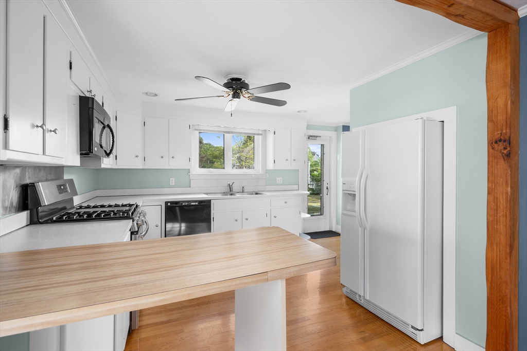175 Lower County Road West Harwich, MA 02671 - Photo 3 of 20