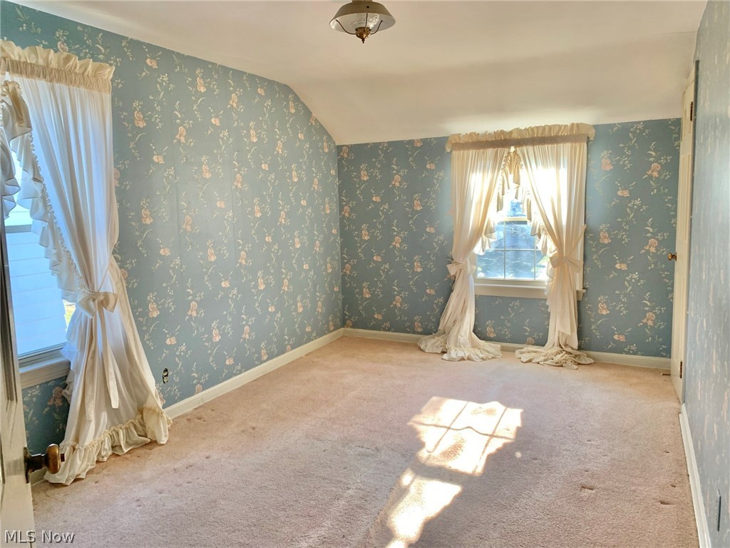 19525 Libby Road Maple Heights, OH 44137 - Photo 9 of 15 Gallery Image 9