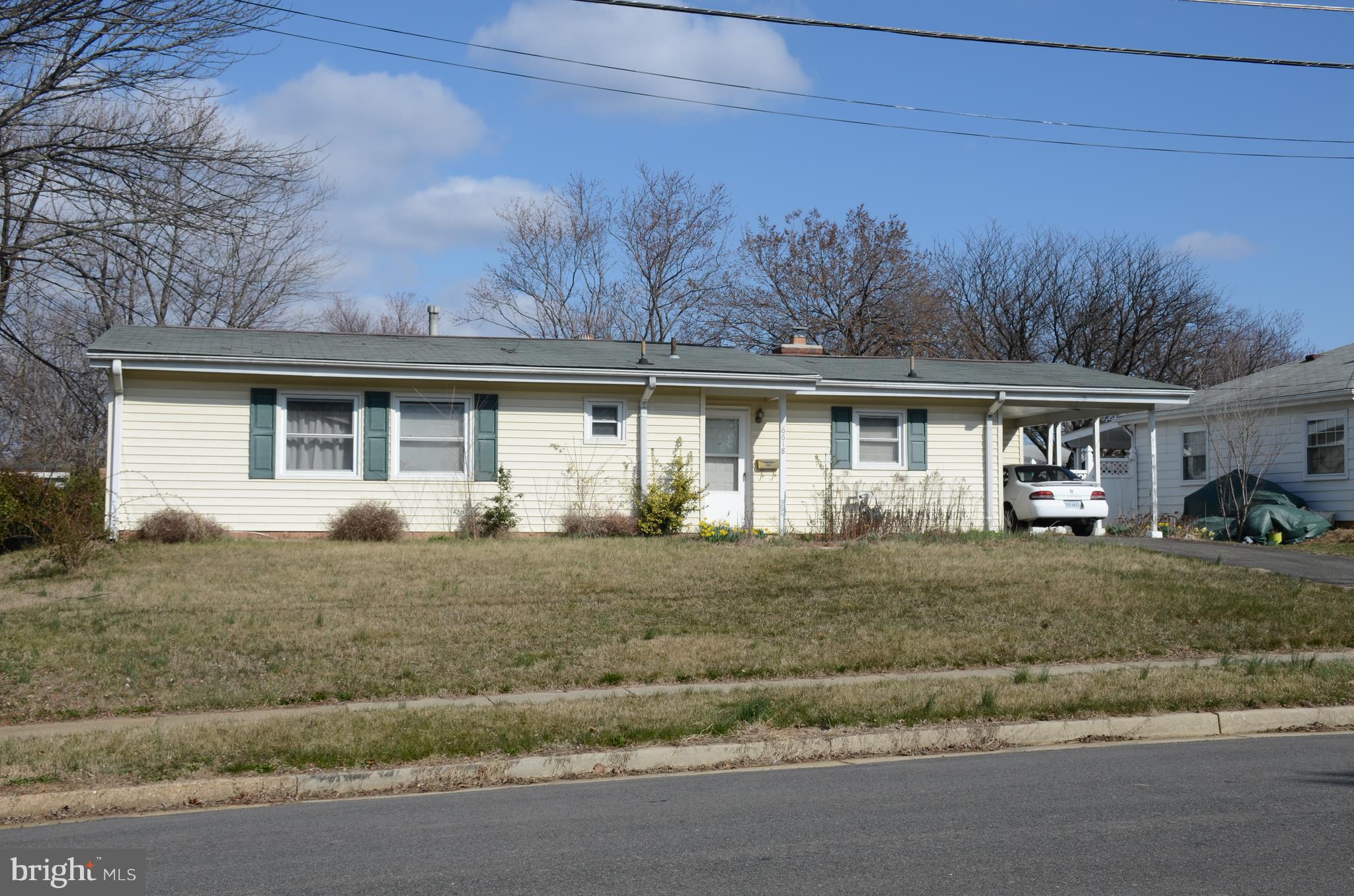 6618 Custer Street Springfield, VA 22150 - Photo 4 of 11 Exterior (Front)