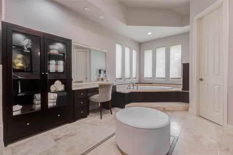 $900,000 | 1110 Lake Grayson Drive, Katy, TX 77494