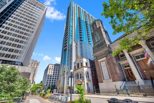 $2,100 | 415 Church Street, Unit 2106, Nashville, TN 37219